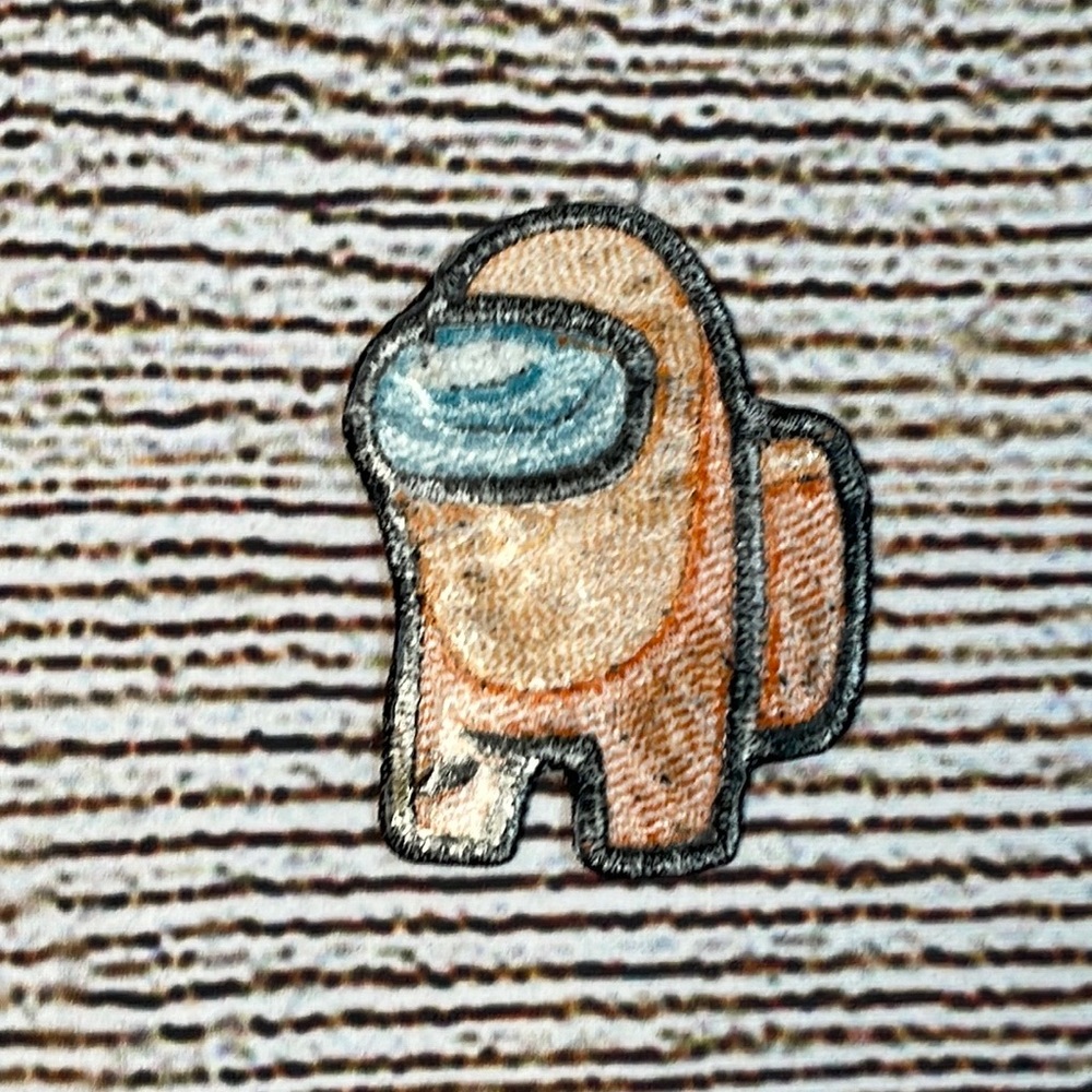 Among Us iron on patch - Picture 2 of 3